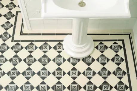 Montague black on Dover white